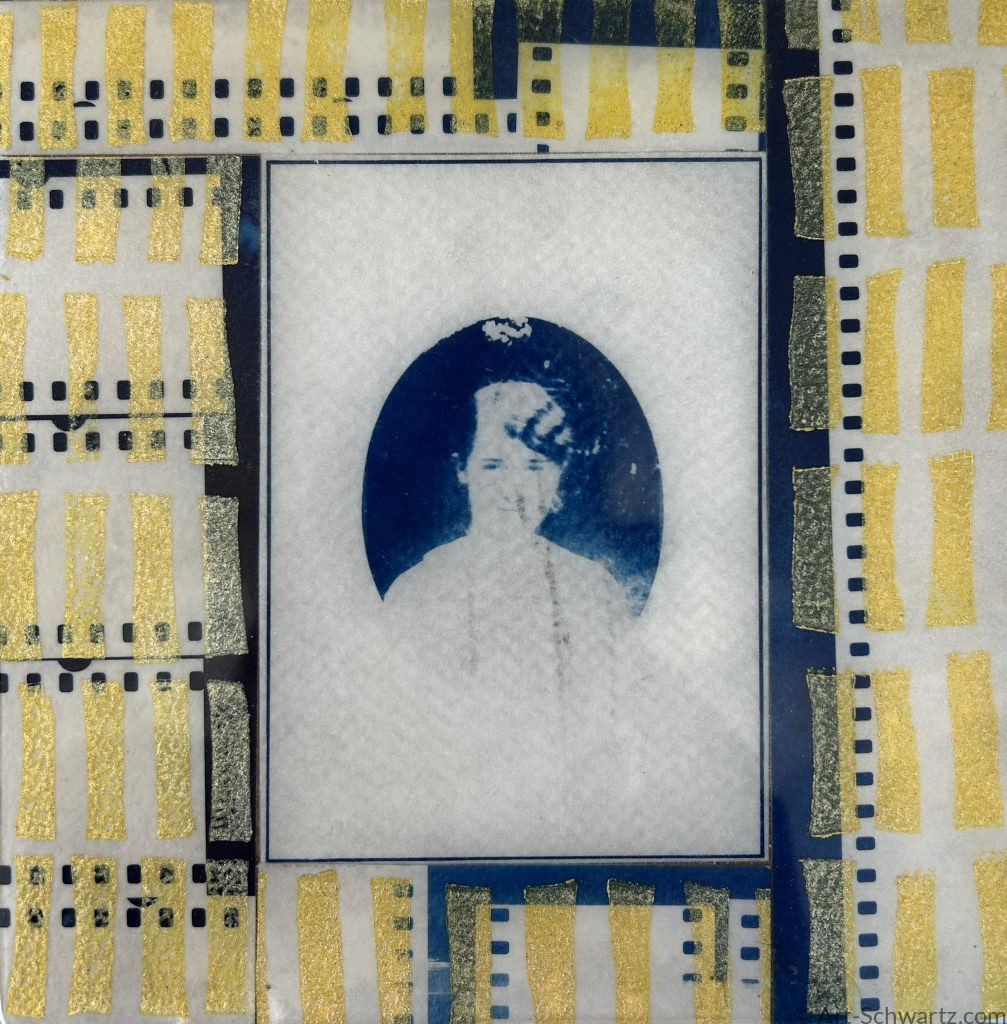 Thekla Schwartz, Histoire III, cyanotype, 15 x 15 cm